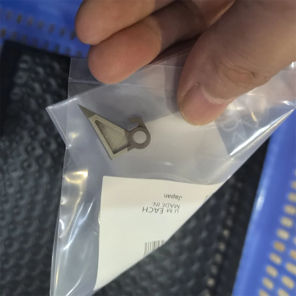 

2X 4040575501 4030571602 Верхний захват пальца для Konica Minolta 200 222 223 227 250 282 283 287 350 362 363 367 423 DI2510 3510