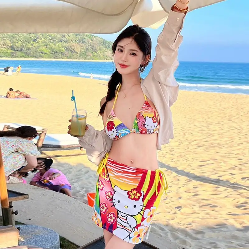 

Sanrio 2024 New Hello Kitty Cute Girl Split Bikini Hot Girl Style Sexy Small Breast Swimwear for Women in Swimwear
