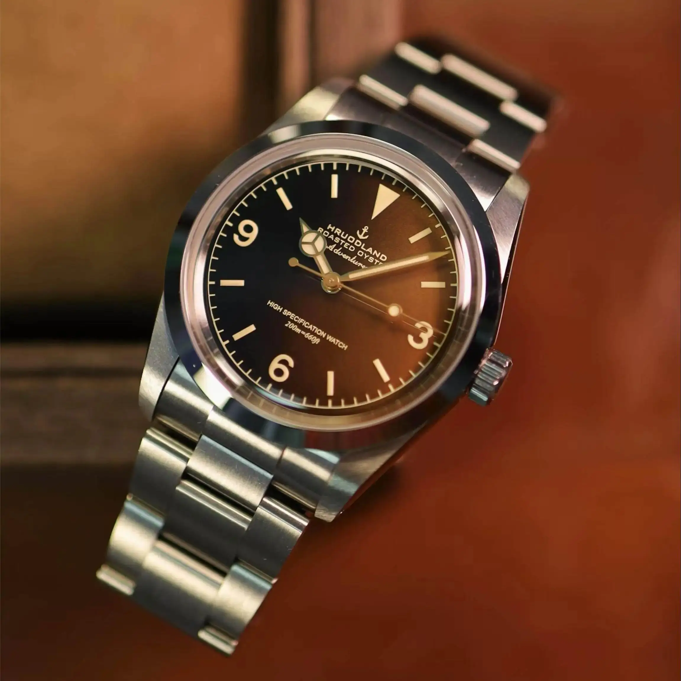 

Мужские автоматические часы Hruodland, 36 мм, механические наручные часы для дайвинга, водонепроницаемость 20 атм, светящийся сапфировый зеркальный экран BGW-9, NH38