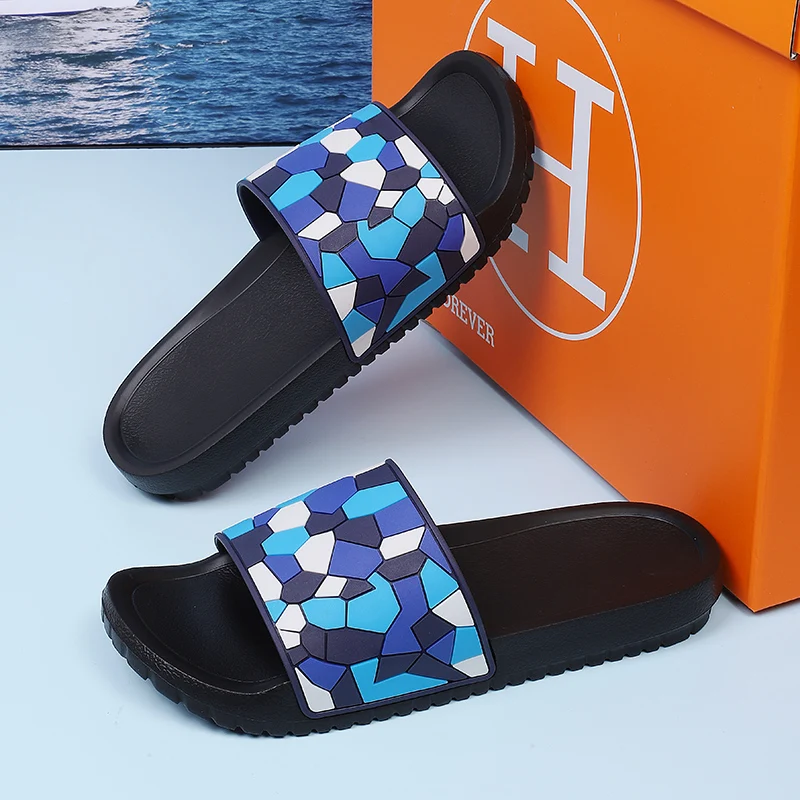 New Summer Style Men's Outdoor Beach Flip-Flops with Unique Square Patchwork Camouflage Print and Cushioned Thick Sole, Versatile