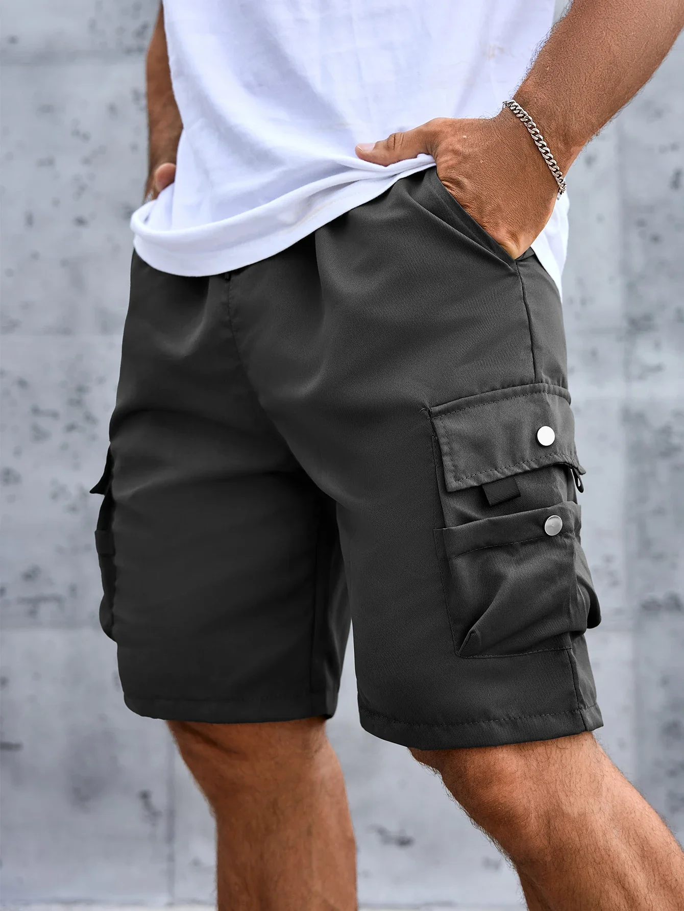 Men's Solid Cargo Shorts with Flap Pockets, Versatile And Trendy for Summer Outdoors And Sports Wear, 100% Polyester