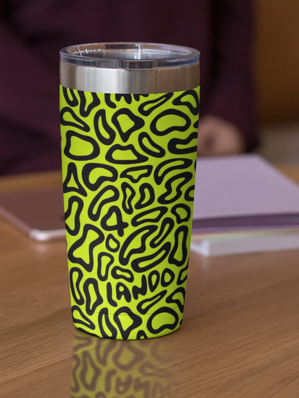 

Lando Norris 2025 шлем узор черная чашка 20 унций автомобильная кружка большой емкости герметичная чашка для сока кофе пищевой класс