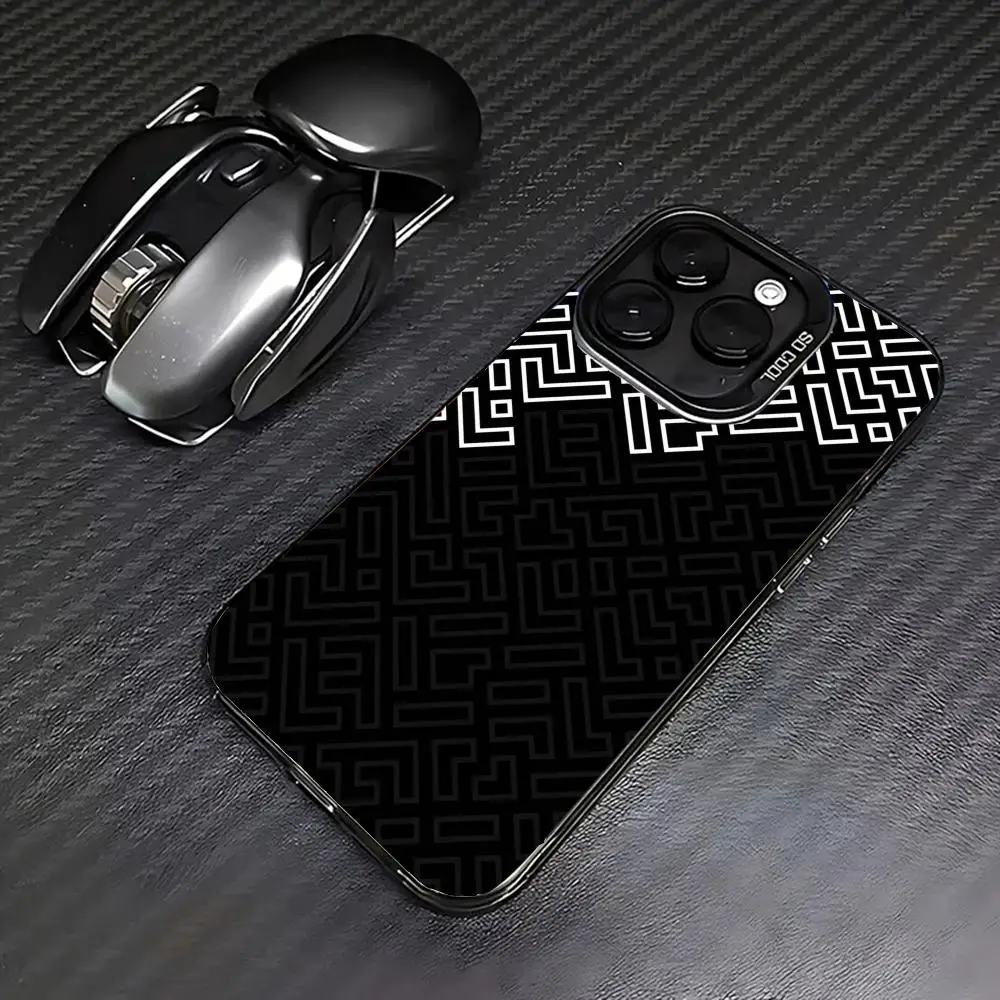 Black and white maze design phone case for iPhone 16 15 14 13 12 11 Pro/ Max/Plus shock-proof rear cover anti-fingerprint