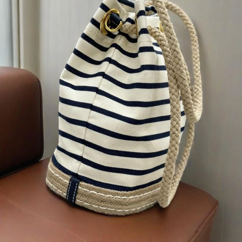 

Luxury Women Brand Designer Genuine Leather Shoulder Bucket Bag Large Capacity Tote Bags Concise Fashion Commuting Style Handbag