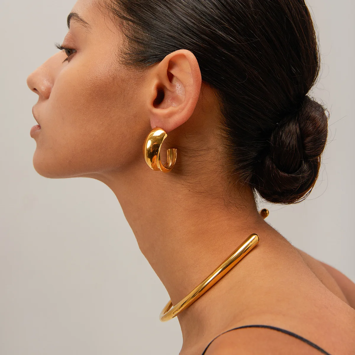 

Stainless Steel PVD 18K Gold Plated Tarnish Double Color CC Hoop Earrings For Woman Jewelry Wholesale Summer Trendy