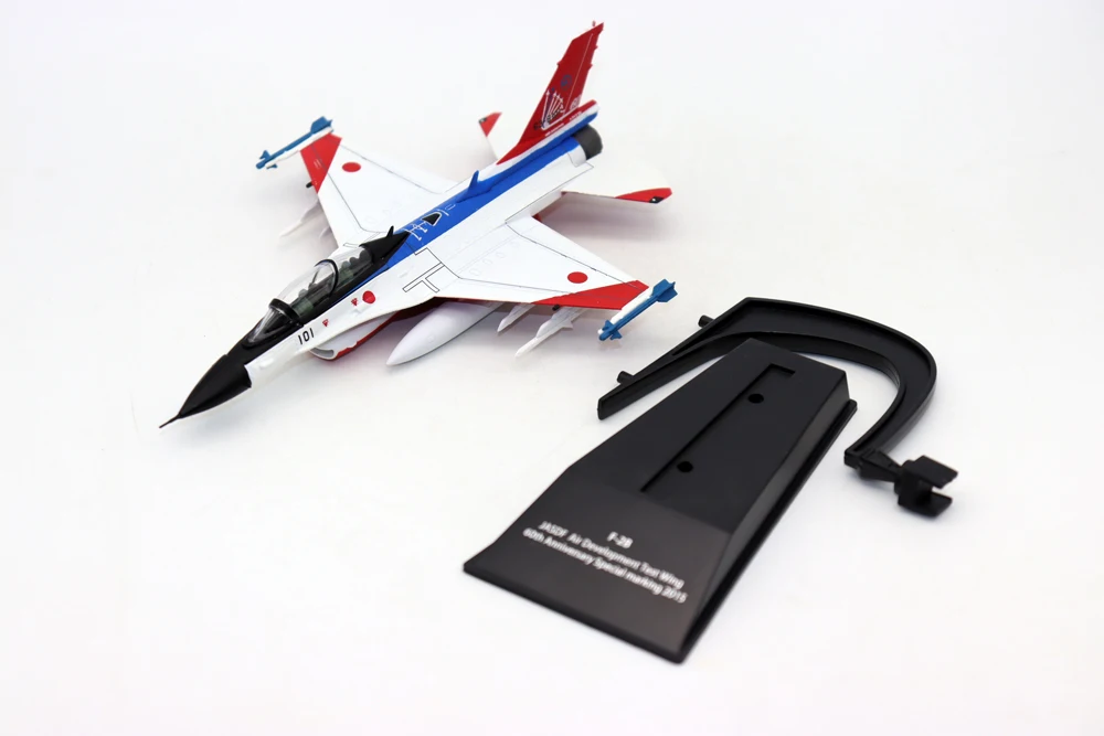 New 1/100 Scale F-2B JASDF Air Dev. Test Wing 60th Anniv. 2015 - Hachette Salvat CP 44 Diecast Simulation Alloy Toys for Collect