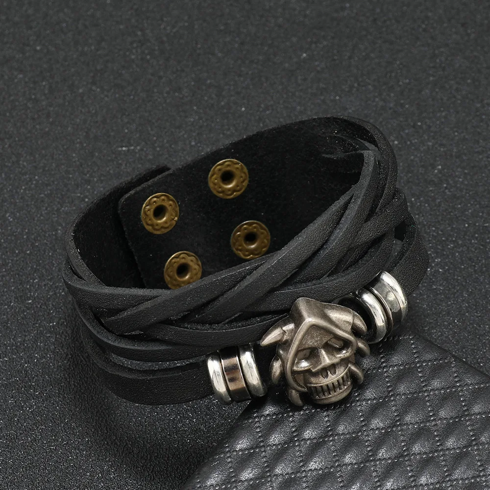 Retro Punk Individuality Gothic Rock and roll Simple Fashionable Hip hop Gentleman Skull Leather Bracelet Accessory Wristband