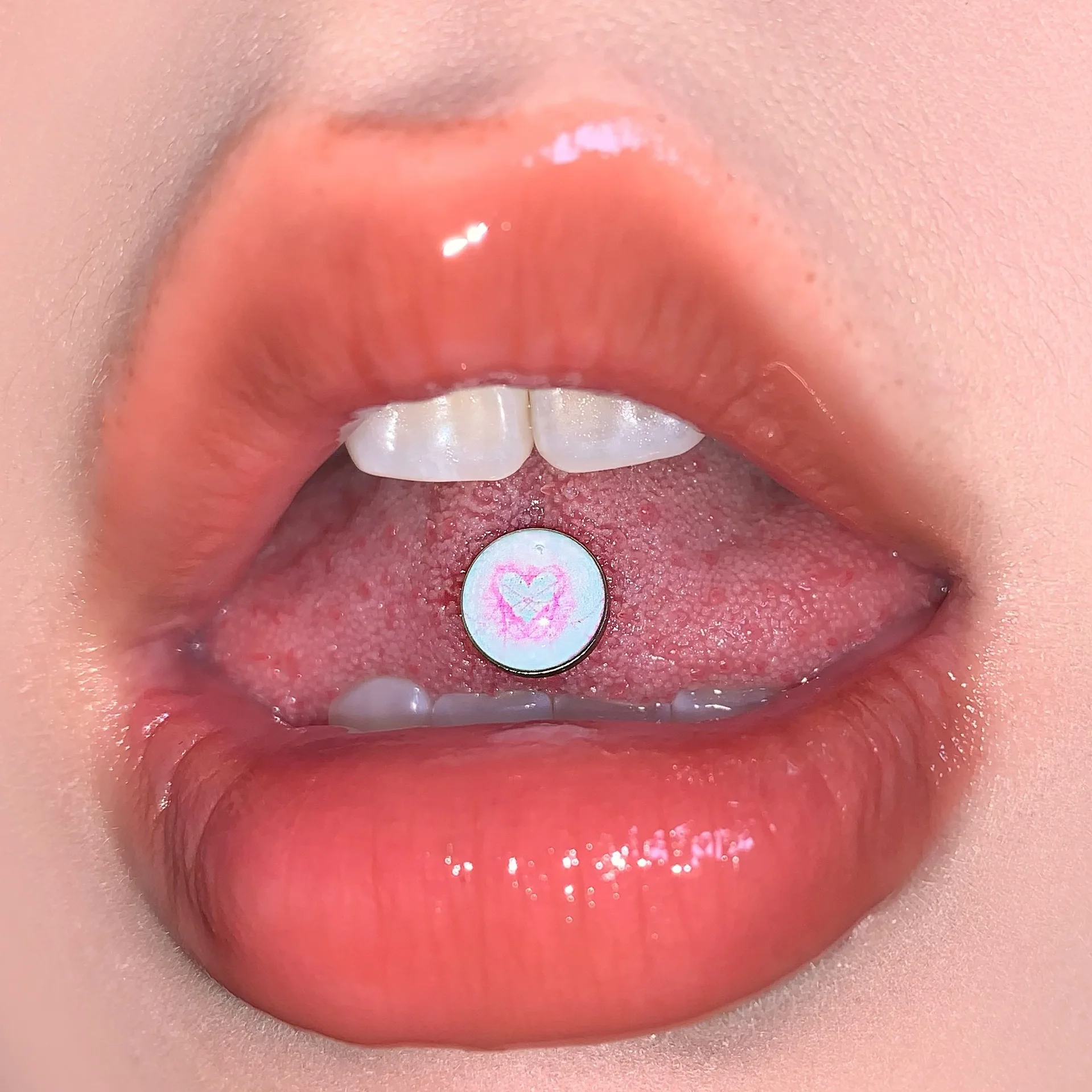Two-color Red Pink Gradient Love Tongue Nail Drinkable Titanium Steel Drip Oil Punk Tongue Rings Piercing Jewelry