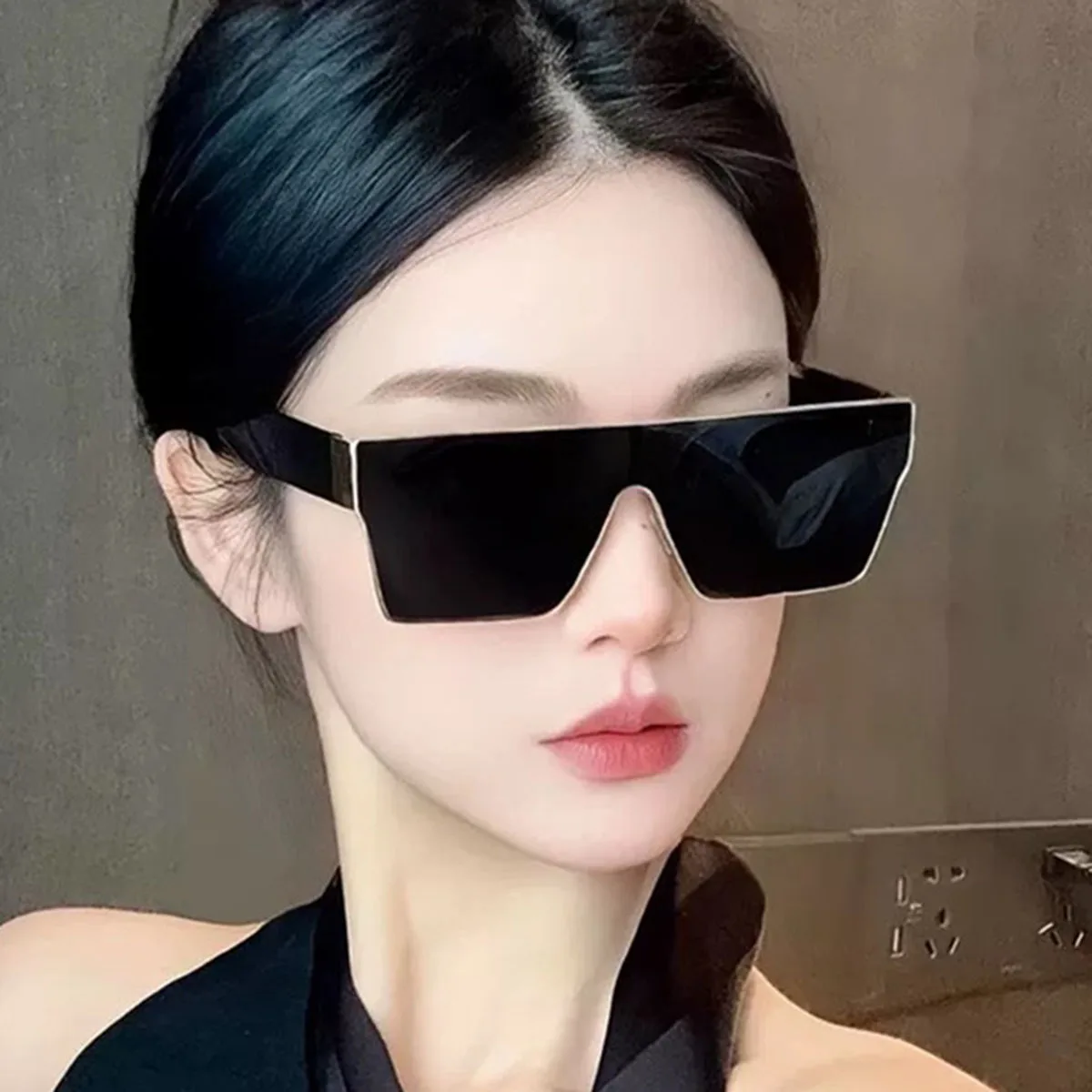 New Square Ladies' Sunglasses - Trendy All-in-one Sunglasses Style - Street Photography - Cross-border Glasses