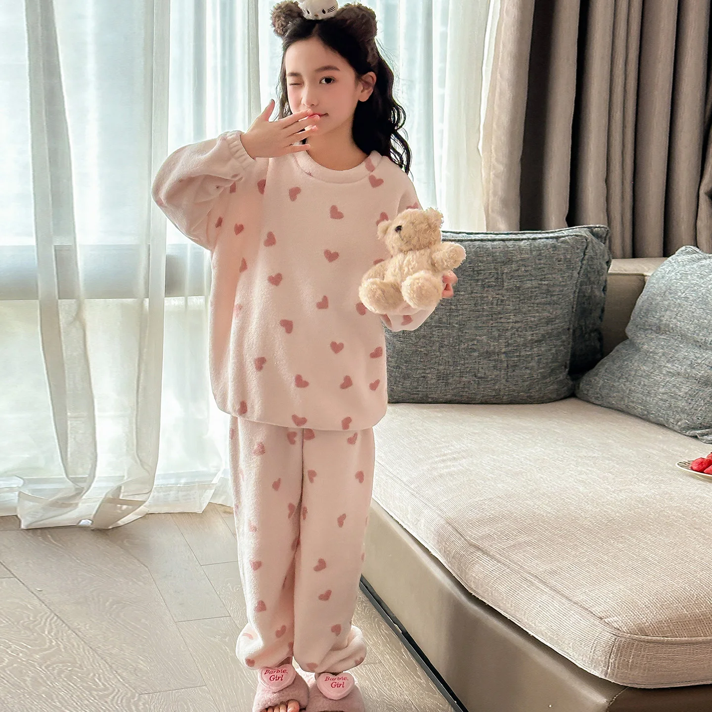 

Girls Sleepwear 2Pieces Of PJ Sets Sweetheart Long Sleeve+Long Pants Heart Printed Suit Child Velvet Warm HomeWear Set Size 4-14