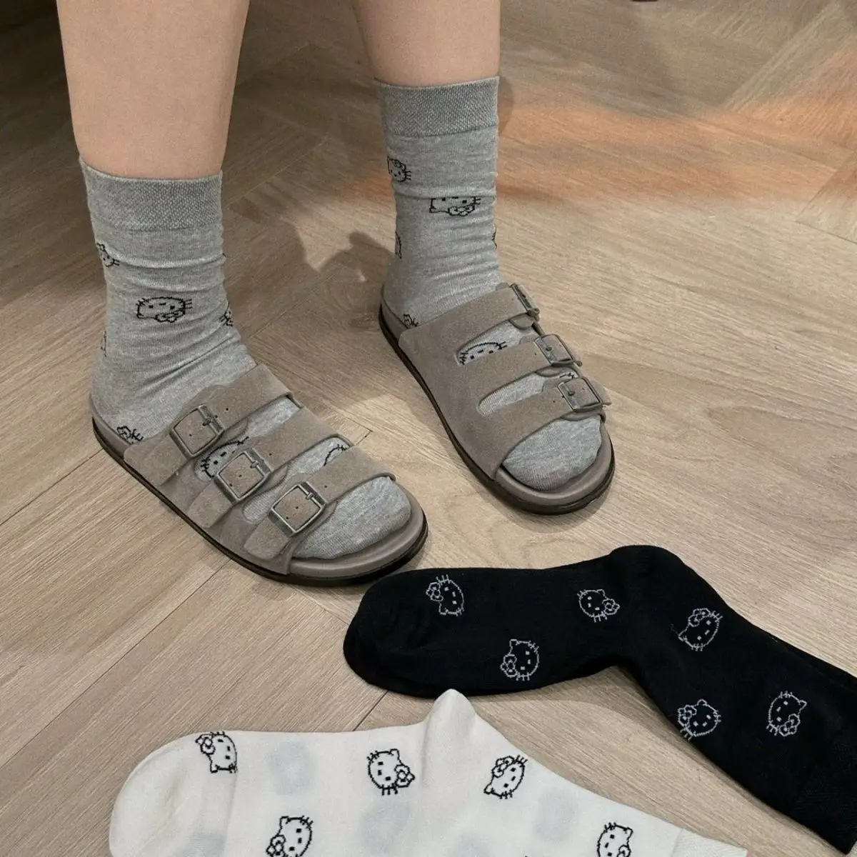 هالو كيتي جوارب لطيفة للنساء ، النسخة الكورية ، متعددة الاستخدامات ، أحادية اللون ، متوسطة ، الإضافية ، الربيع والخريف ، الطالب ، 6 أزواج