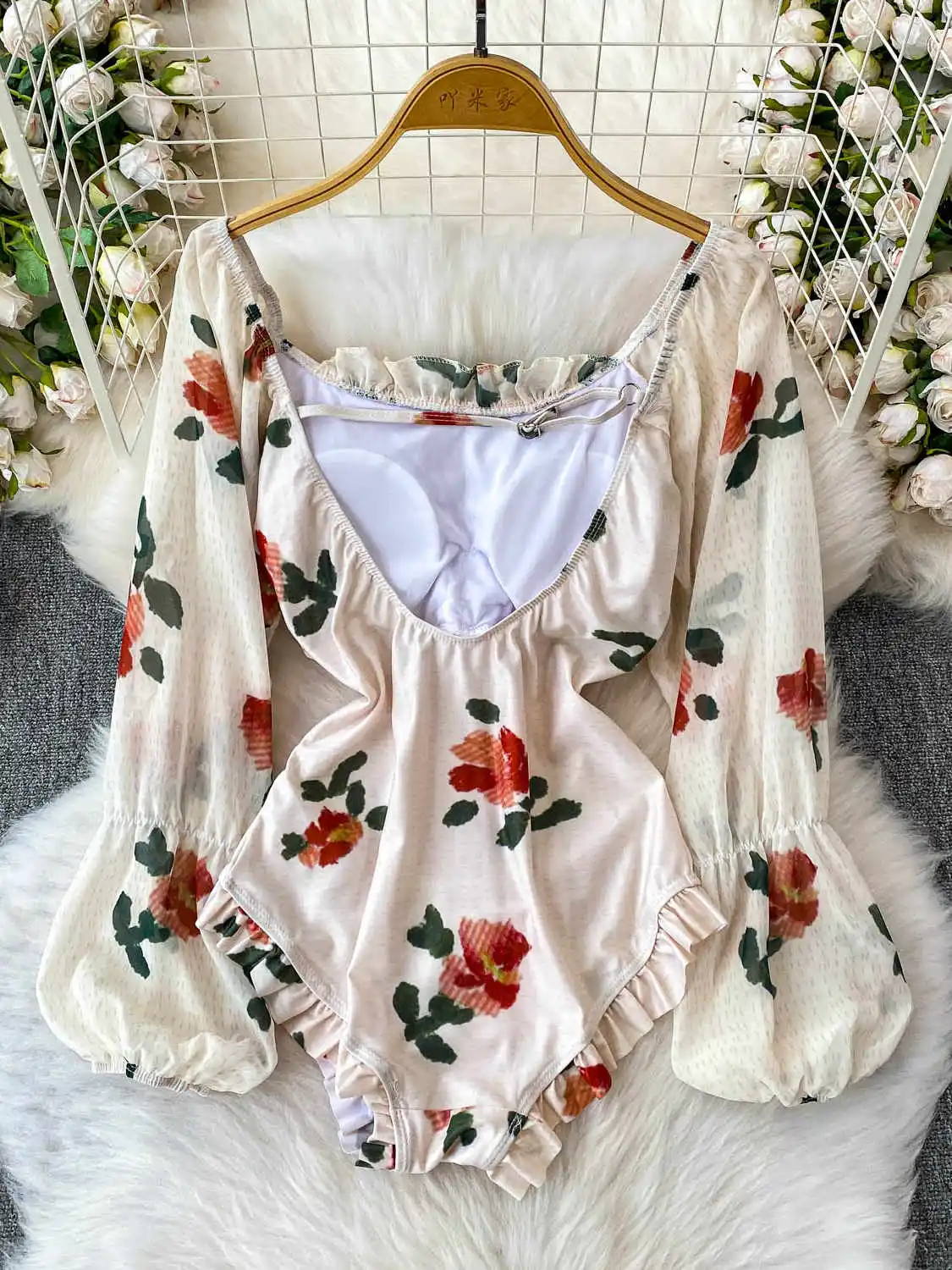 Maillot de bain rose clair pour femmes, imprimé floral, manches longues, une pièce, vêtements de plage, robe de natation, 2025