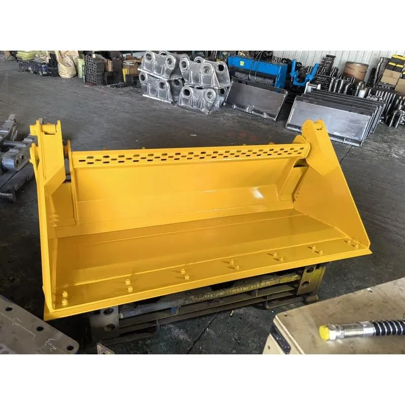 Universal 4 in 1 Bucket for Easy Construction and Landscaping Operations
