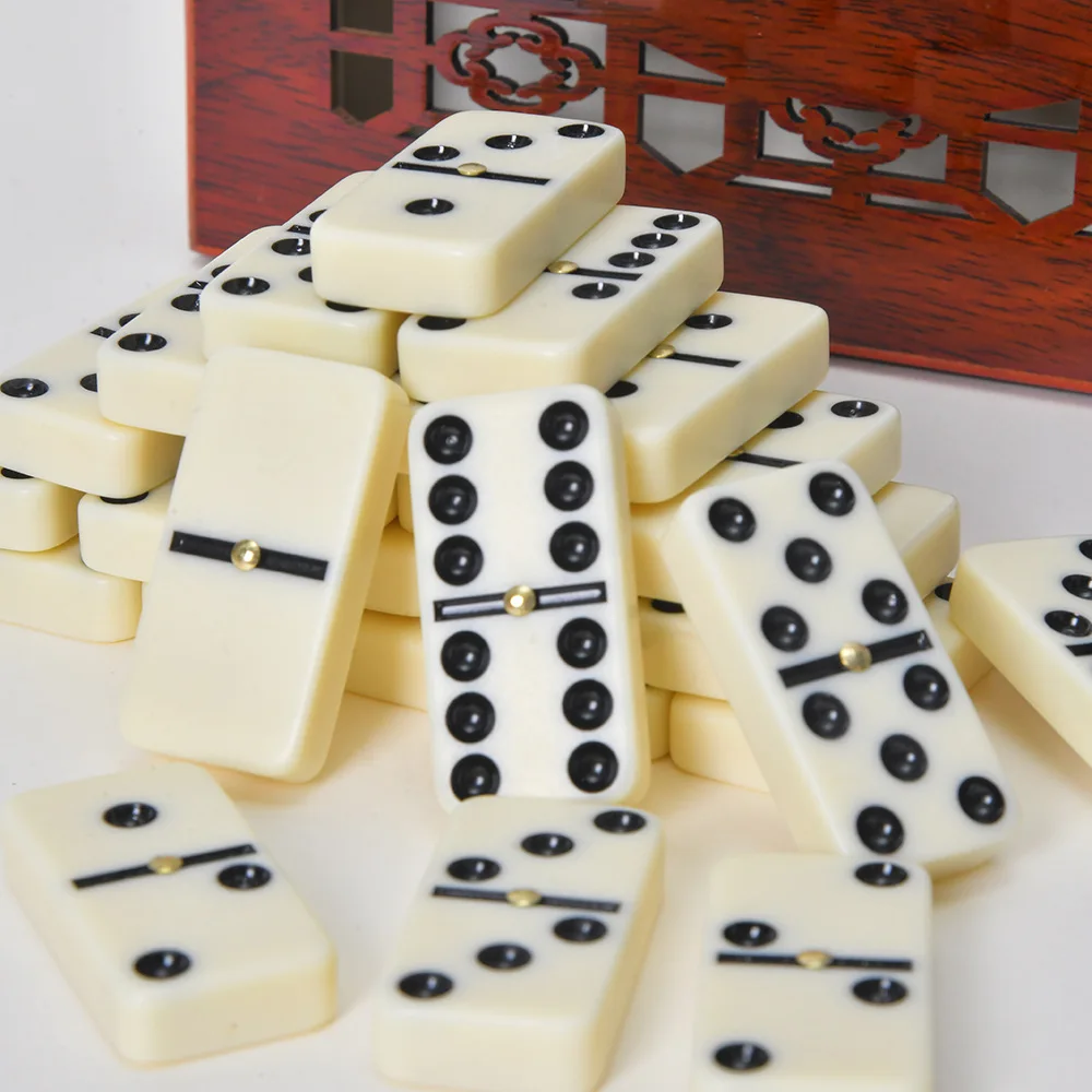 Fun dominoes, hollowed out wooden box with white colored dots, dominoes, children's puzzle toys, cross-border