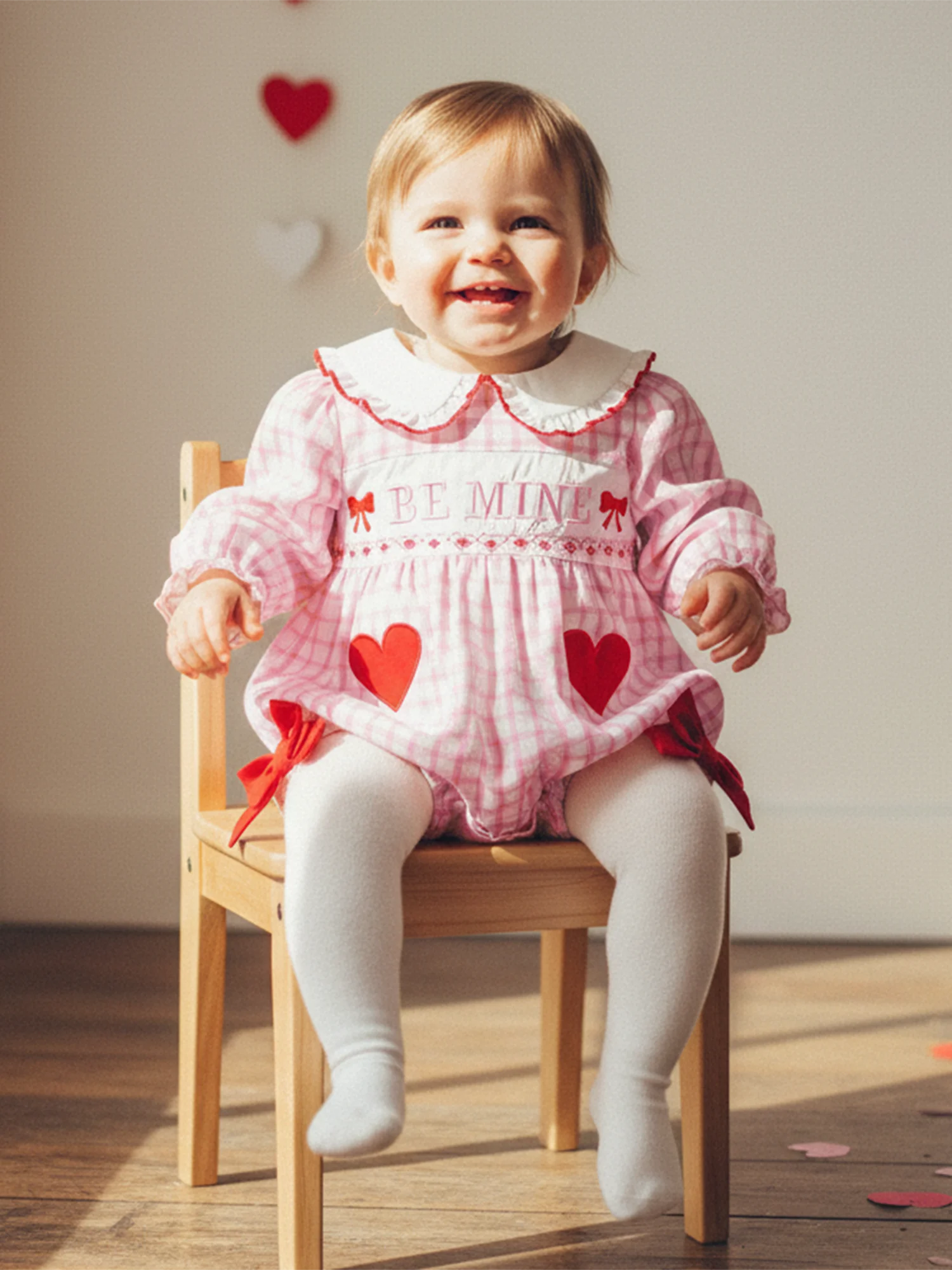 

Adorable Baby Girls Rompers with Sweetheart Neckline and Cute Heart Applique Cozy Long Sleeve Jumpsuit for Valentine s Day