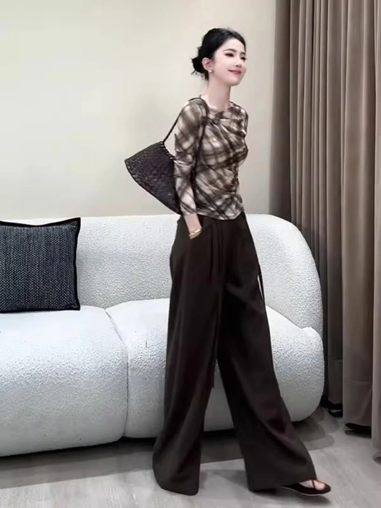 Herbst 2025, lockeres Damen-Hosen-Set mit weitem Bein, langes Sve-T-Shirt, Basis Irt, Design Sense, Färben, schräger Kragen