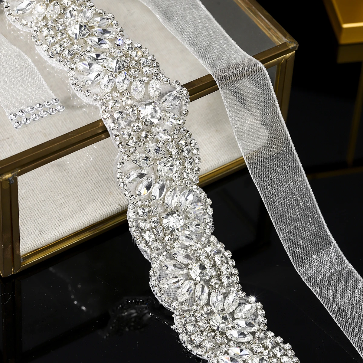 Sliver Crystal Flower Women's Belt Elegant Rhinestone Organza Flounces Waist Chain For Skirt Bride Wedding Jewelry Belt image 5