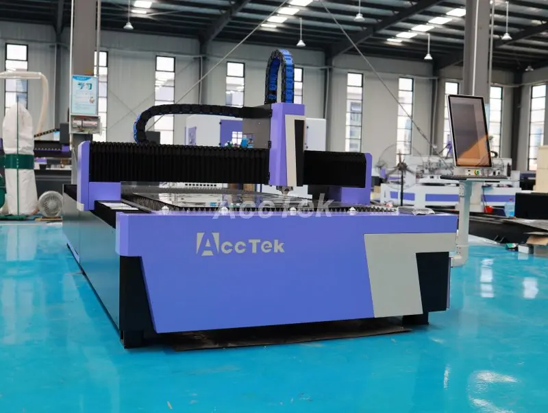 AccTek EU Warehouse 3000w Fiber Laser Cutting Machine AKJ1530F in Hungary Laser Cutting Metal