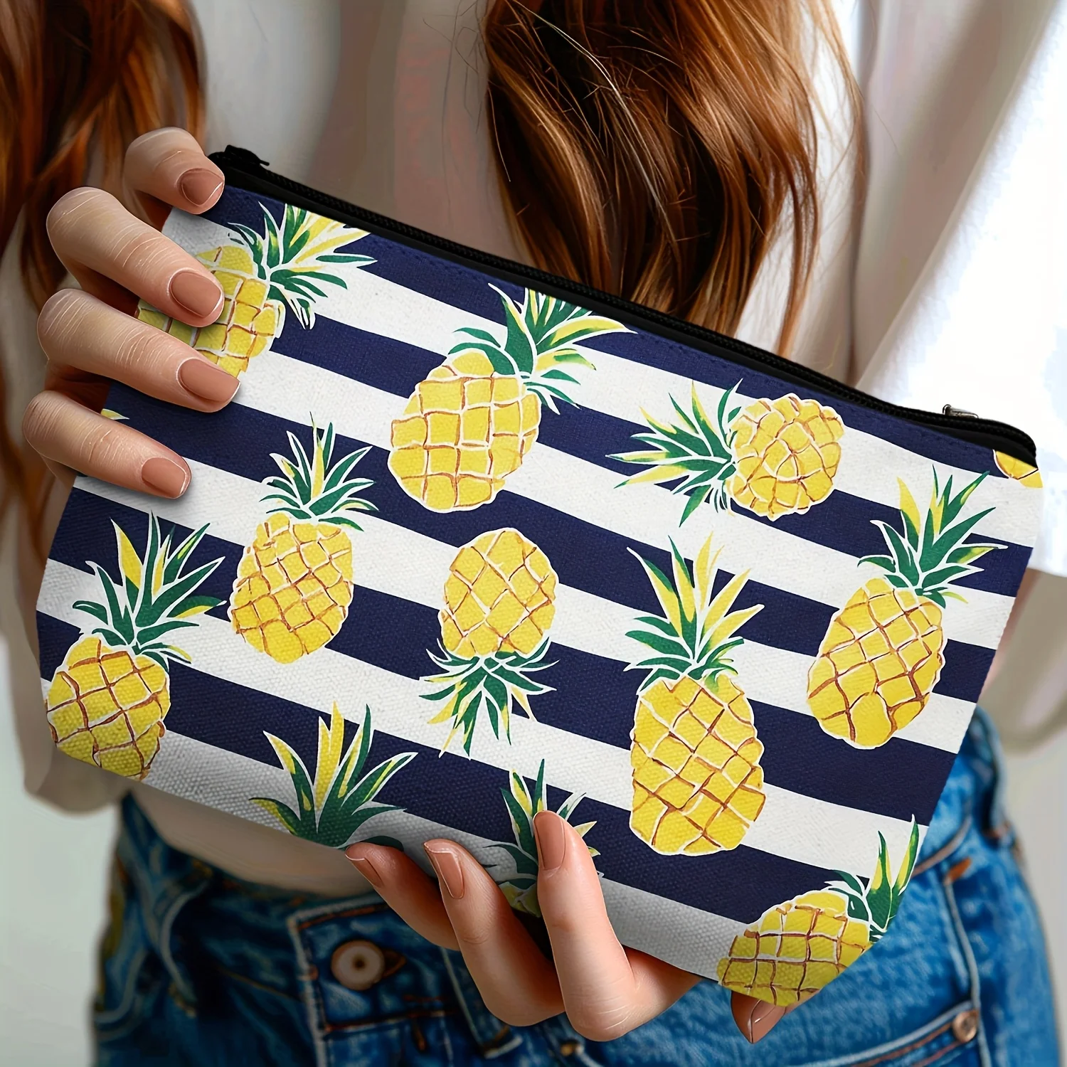 Un sac de maquillage en forme d'ananas de dessin animé – jolie pochette multifonctionnelle à fermeture éclair pour femmes, sac de rangement de bijoux