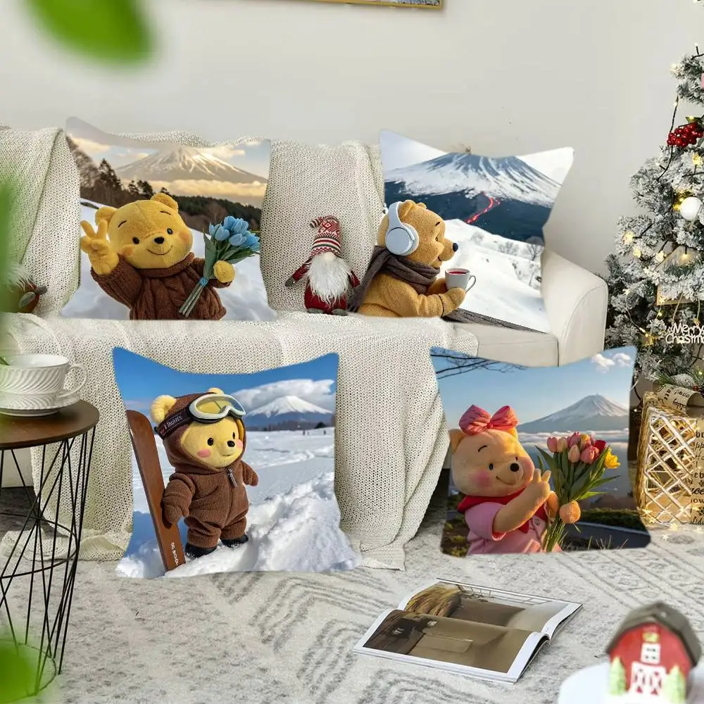 

Квадратные подушки с Винни-Пухом очень милые и подходят для использования в гостевых домах, спальнях, гостиных, на диванах и в путешествиях.