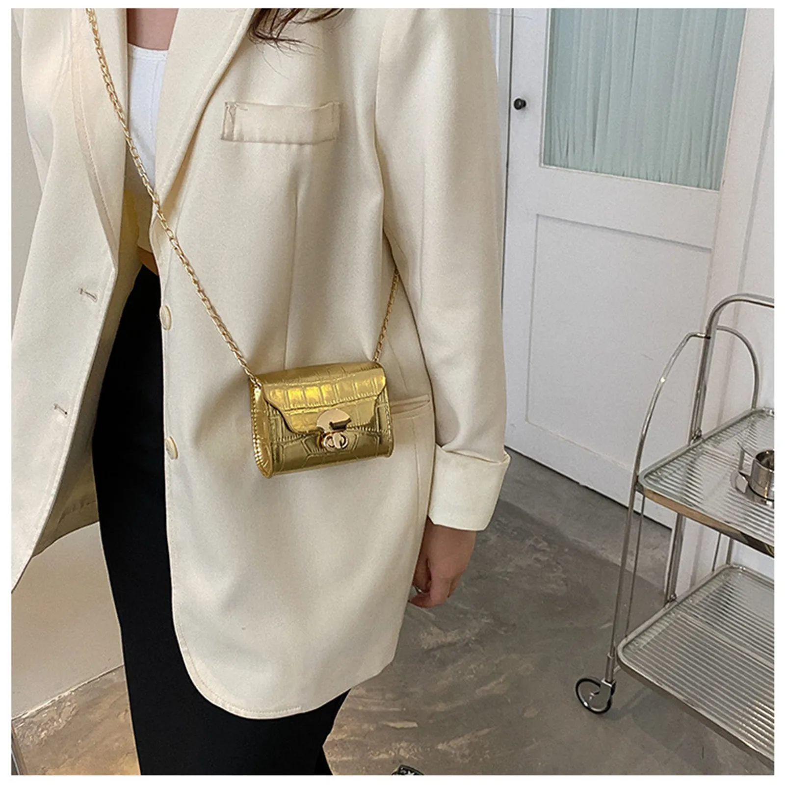 Korean Style Bright Surface Shoulder Bag for Women Fashion Solid Color Crossbody Bag Leather Girl Mini Chain Square Bag Wallet