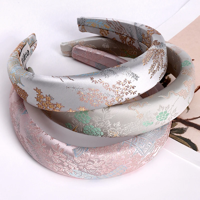 סגנון סיני חדש רקום סאטן ספוג לנשים מודפסת טרי שיער בד מודפסת מטבעת ומלאי-גווני ראש