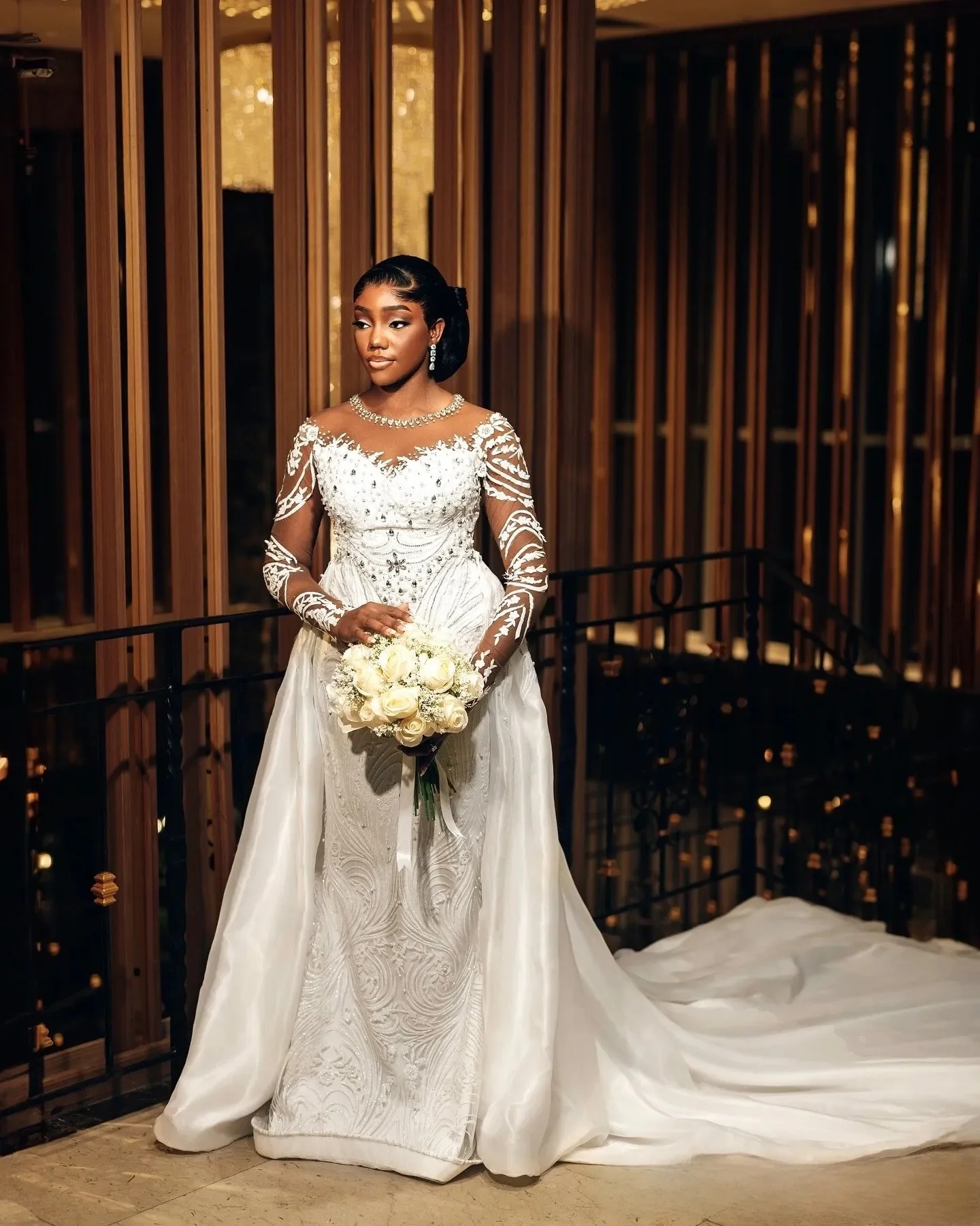 

Customized Arabic Aso Ebi Plus Size Ivory Wedding Dress Lace Crystals Sheer Neck Sequined Lace Detachable Bridal Gowns Dress