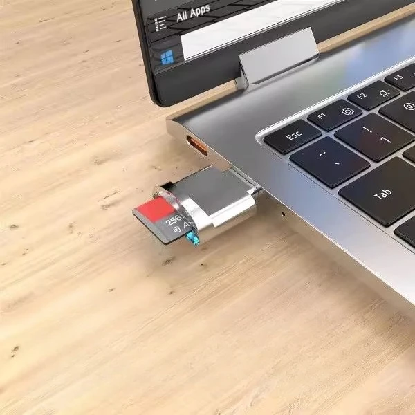 

CHCH Micro-SD Card Reader Adapter, USB Type C to