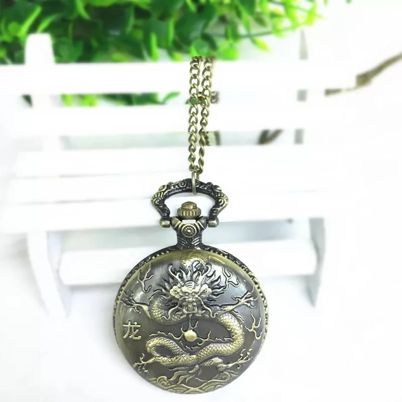 Gorąca sprzedaż na scenicznym miejscu Zodiak Zegarek kieszonkowy Duży retro Flip Prezent Wisiorek Zegarek Brązowy Zegarek Kwarcowy Fabryka Hurtownia