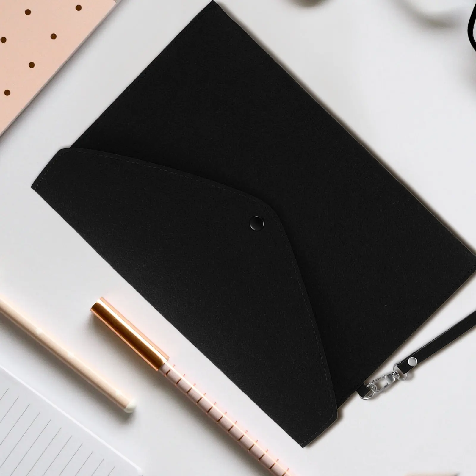 

Moisture Resistant Felt A4 File Folder Secure Clasp Design Business Document Pouch Space Saving Portable Office File Organizer