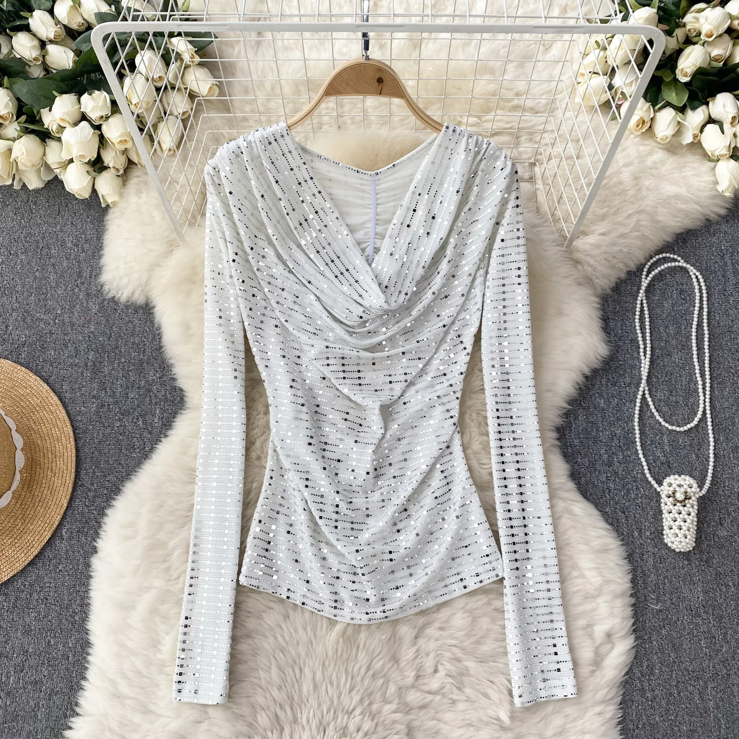 European And American Sparkly Long Sleeve T-shirt Women's Autumn And Winter Swinging Neck Show Thin Bling Sequin Shirt Top Girl