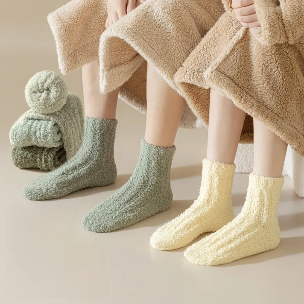 1/4 Pairs لينة الشتاء المرجان المخملية الجوارب بلون سميكة جوارب قطنية دافئة رقيق جوارب يمكن السير بها على الأرض الرجال