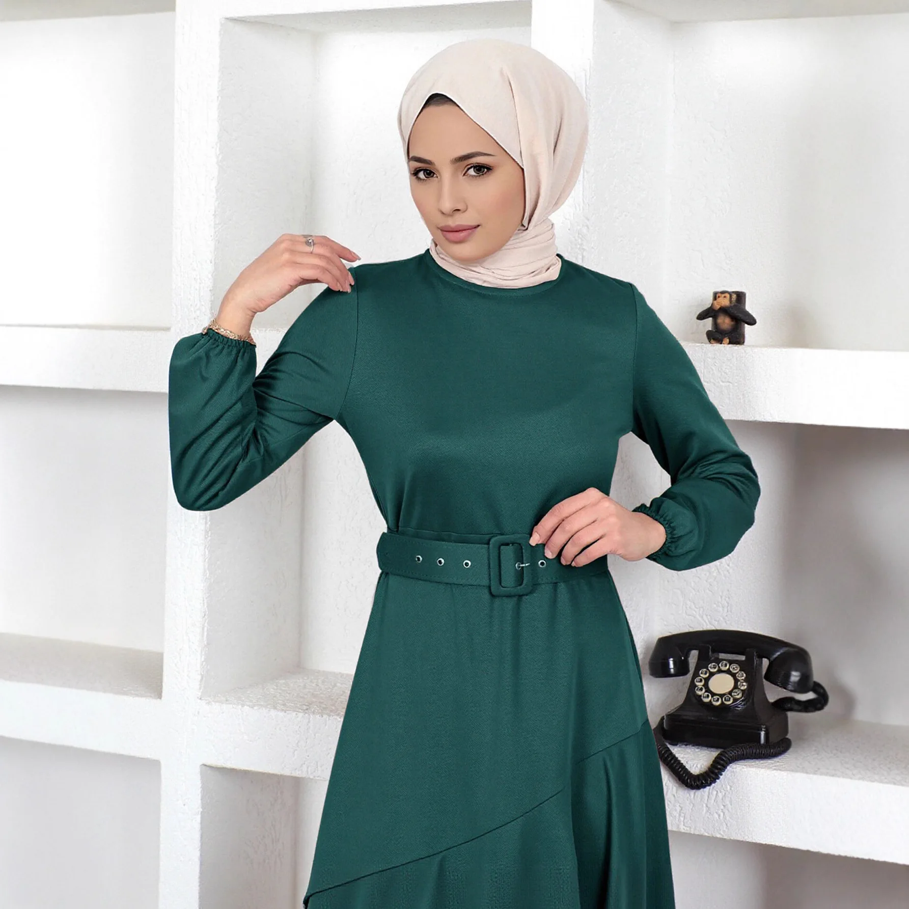 Islamique dubaï usage quotidien robes décontractées Eid femmes musulmanes robe longue élégante Double couche à volants taille couleur unie robe tricotée