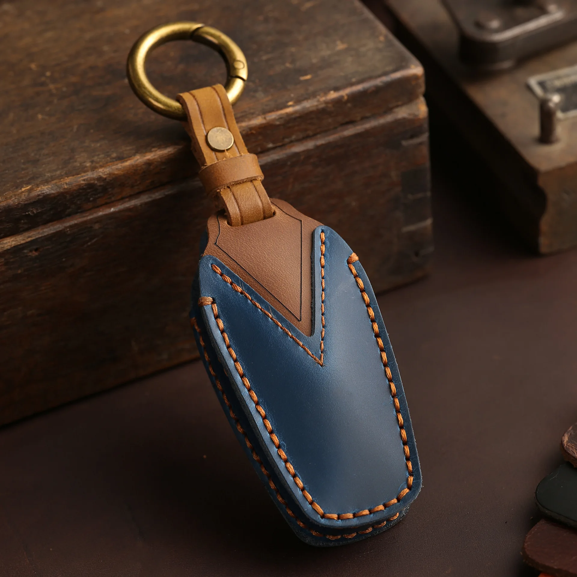 Leather Car Key Cover Keychain Holder Case Protector for BYD Han Ev Tang Dm/Qin PLUS/Song Pro/MAX/Yuan Dolphin Buckle Remote - Image 3