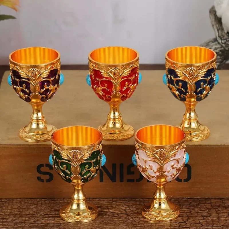 

Vintage Shot Glass, Alloy Portable Light Luxury Relief Carved Goblet, European Mini Vodka Tumbler, Home Table Decoration, 1pcs