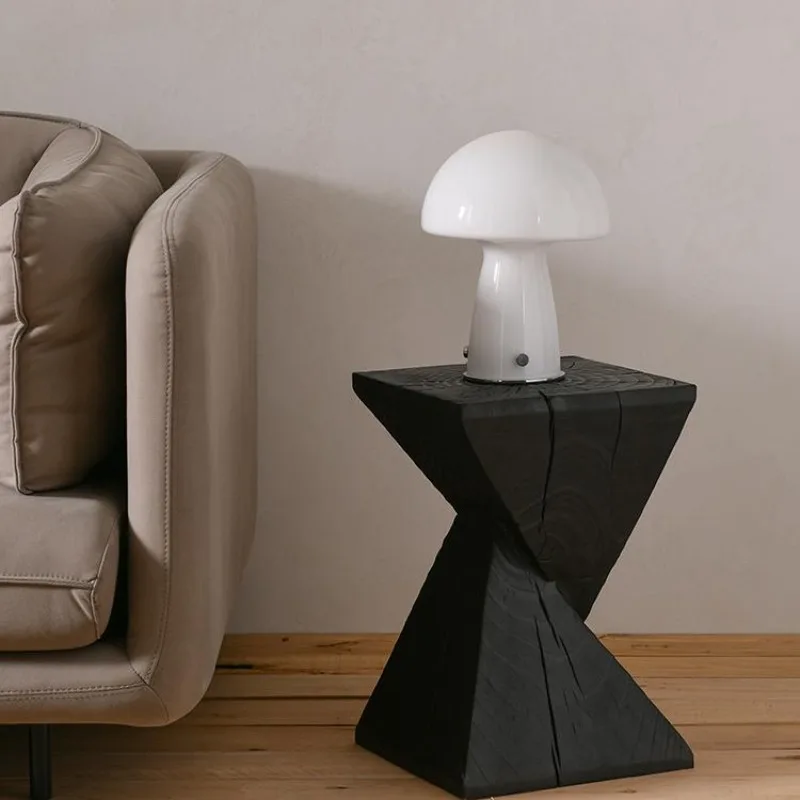 

‌ Приставной столик в стиле ваби-саби, деревянный табурет из благородного дерева, домашний декор ручной работы, креативный акцент для гостиной, уютный пуфик на балконе