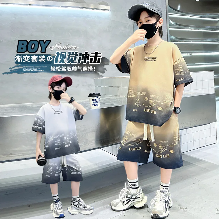 

Summer Boys' Summer Set 2025 New Style, a two-piece set of thin short-sleeved top and shorts for middle and older children