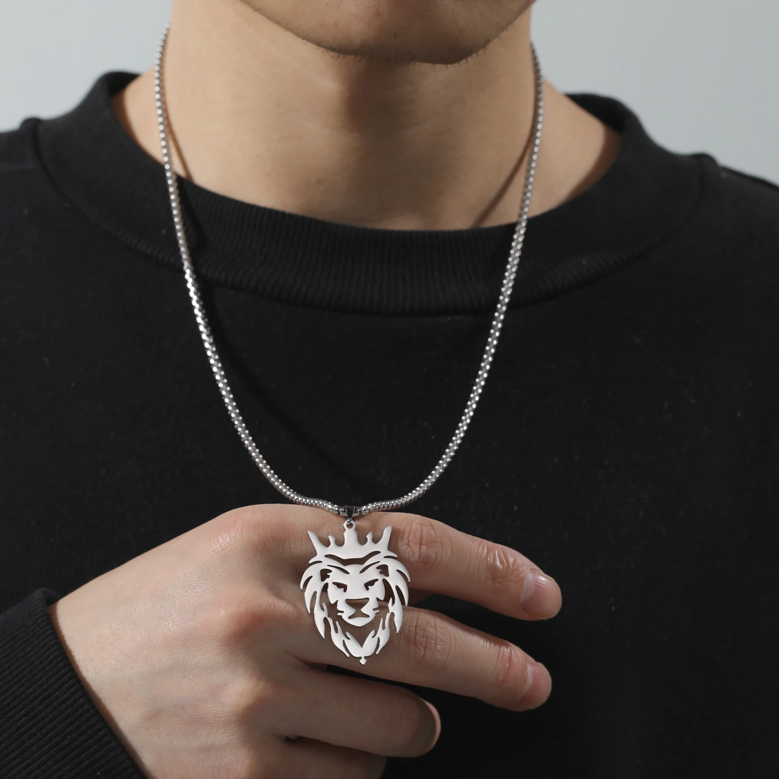 My Shape Lion King Crown Pendent Necklaces for Men Boys Stainless Steel Punk Animal Wolf Charms Choker Chains Hip Hop Jewelry