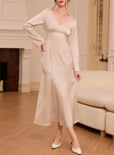

2026 Autumn/winter French V-Neck Satin Dress, High Waist, Slim Fit, High Luxury Long Dress