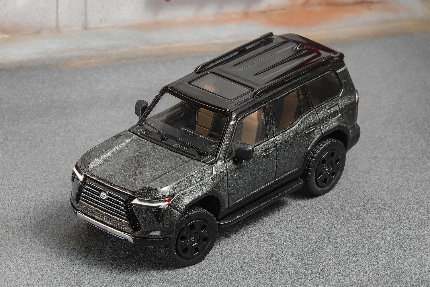 GCD 1:64  GX550 Green Silver Black LHD Model Car