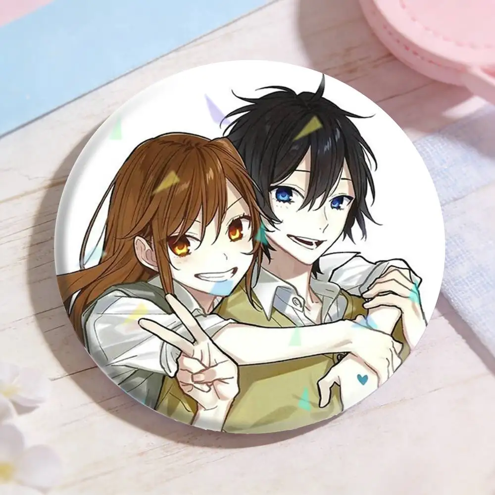 Horimiya Hori-san to Miyamura-kun Anime Badges Niche Design Brooch for Backpack Lapel Pins Creative Accessories
