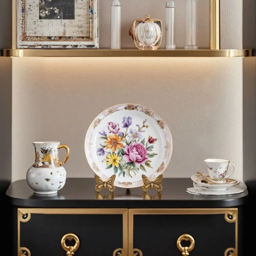 

Винтажный дизайн, подставка для тарелок из сплава-бабочки, светильник, роскошный стиль, обеденный стол, элегантная настольная витрина, латунный мотив-бабочка