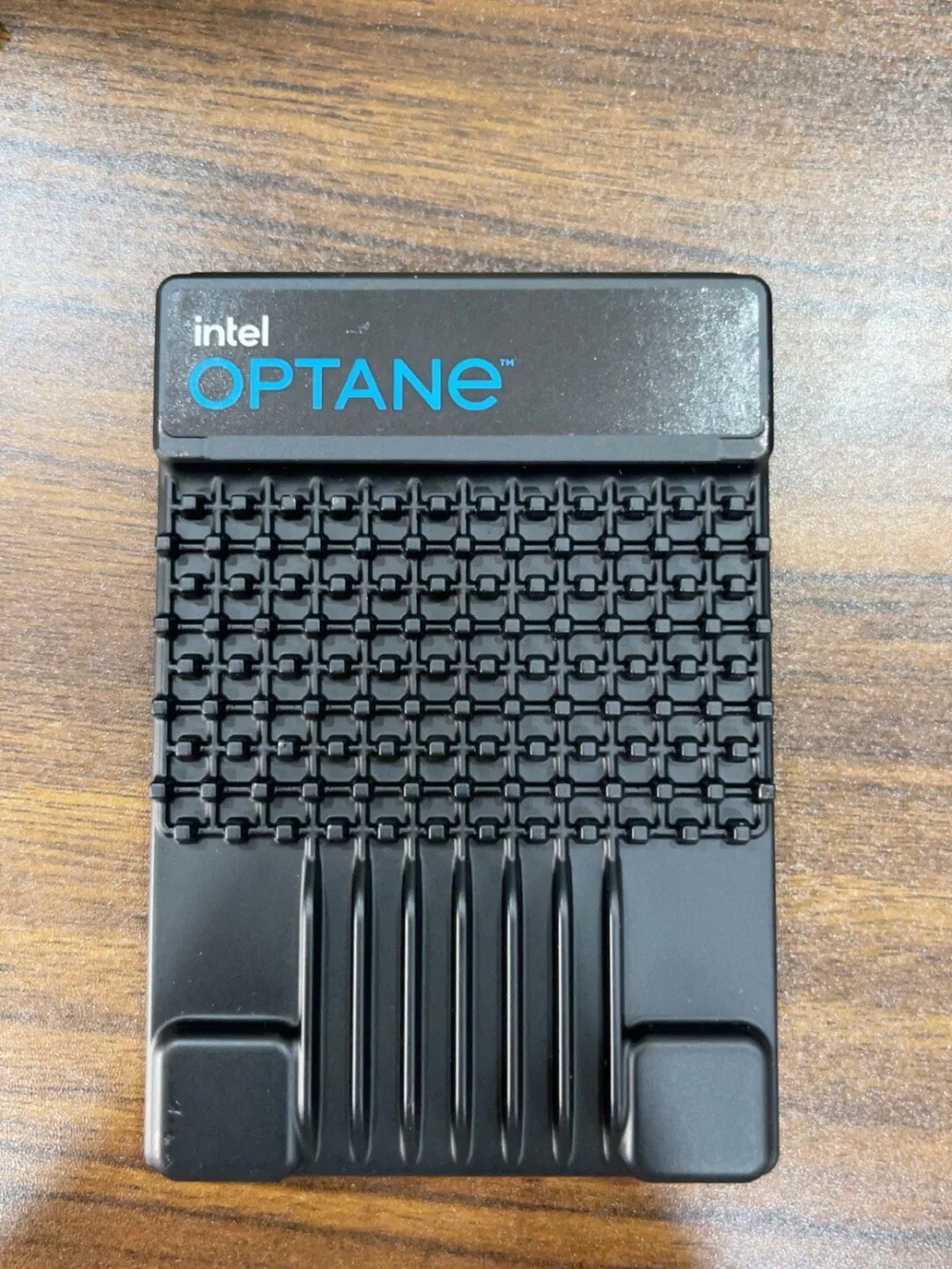 Intel Optane P5800X 800G  Health score: 100% Almost brand new
