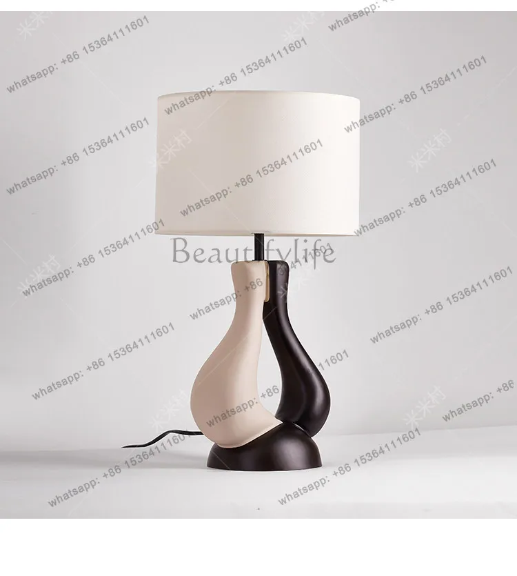 

Designer artistic creative solid wood living room and study room decor, simple modern bedroom bedside ornament
