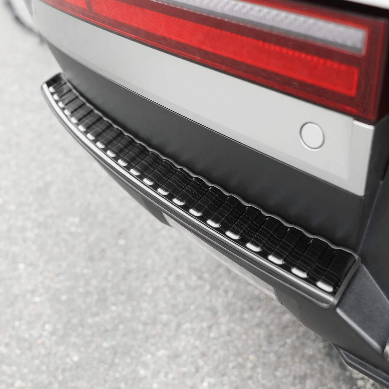 Black For Hyundai Santa Fe MX5 Rear Bumper Protection Sill Outside Trunks Decorative Plate Stainless 3pcs