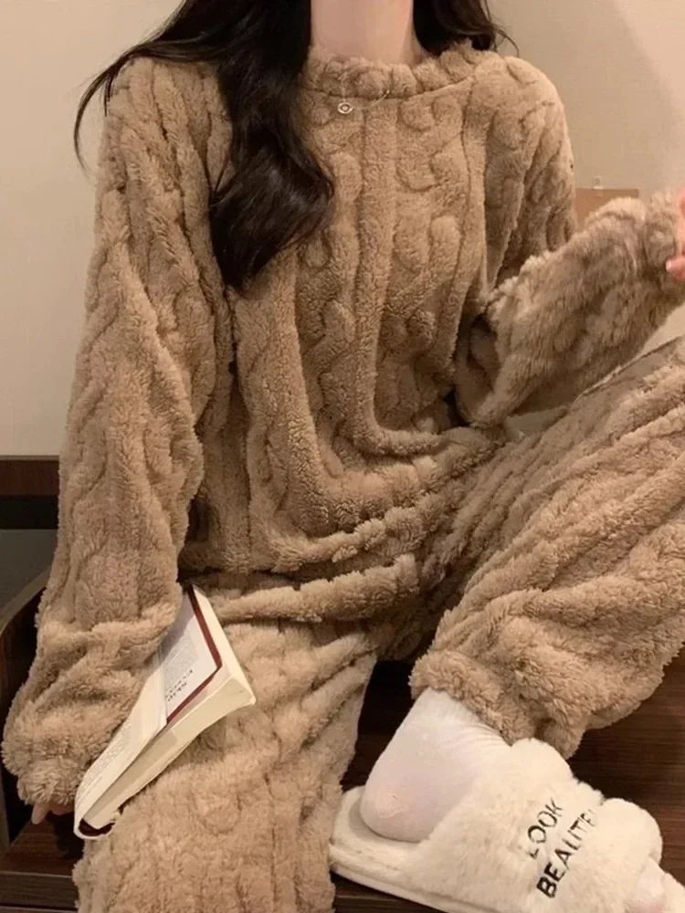 2024 솔리드 컬러 산호 양털 오-넥 여성 잠옷 세트 긴 소매 플러시 2 조각 세트 패션 편안한 늑골이있는 아늑한 잠옷