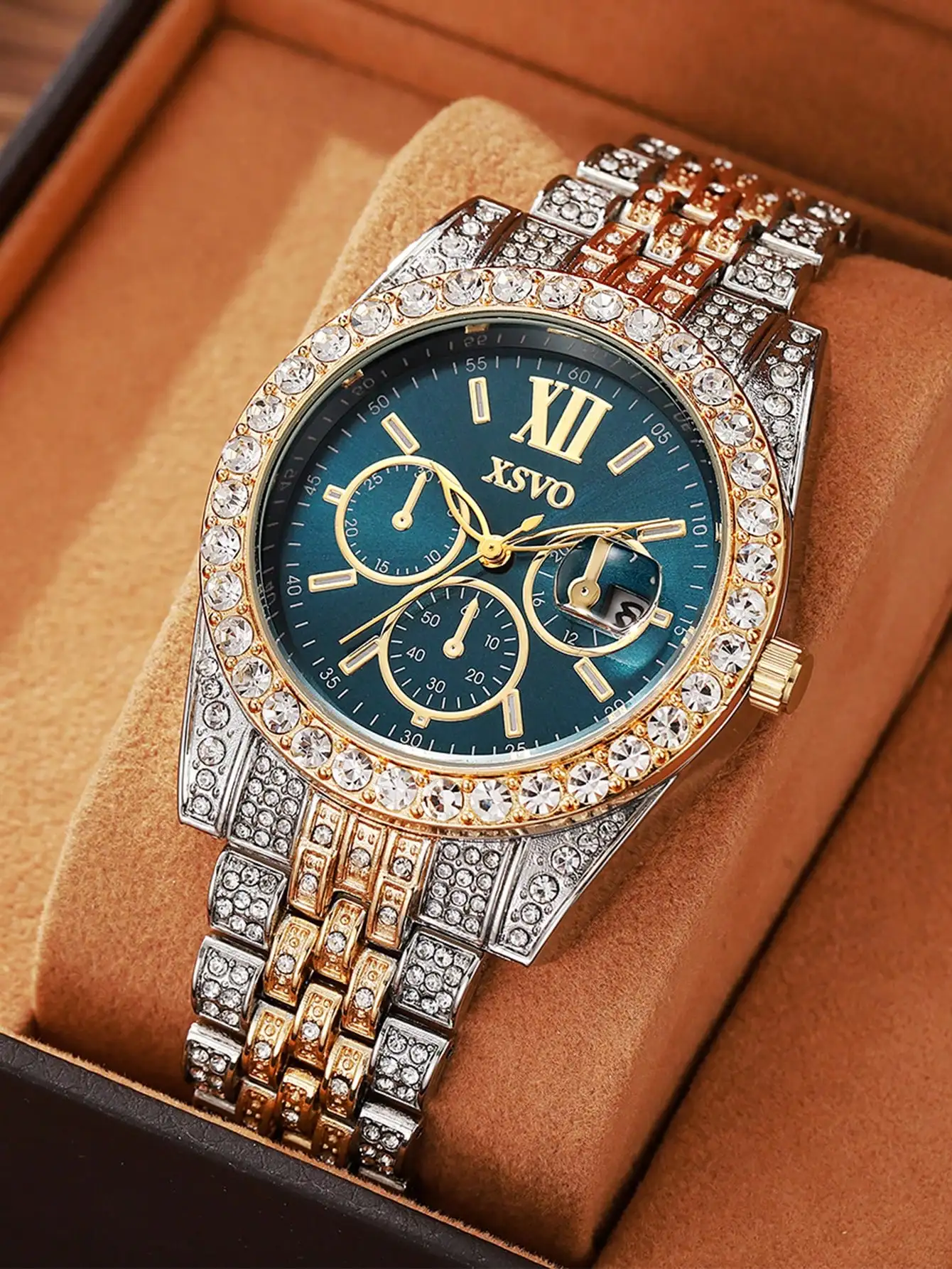 

Мужские роскошные часы-хронограф с кристаллическим безелем и двухцветным стальным браслетом