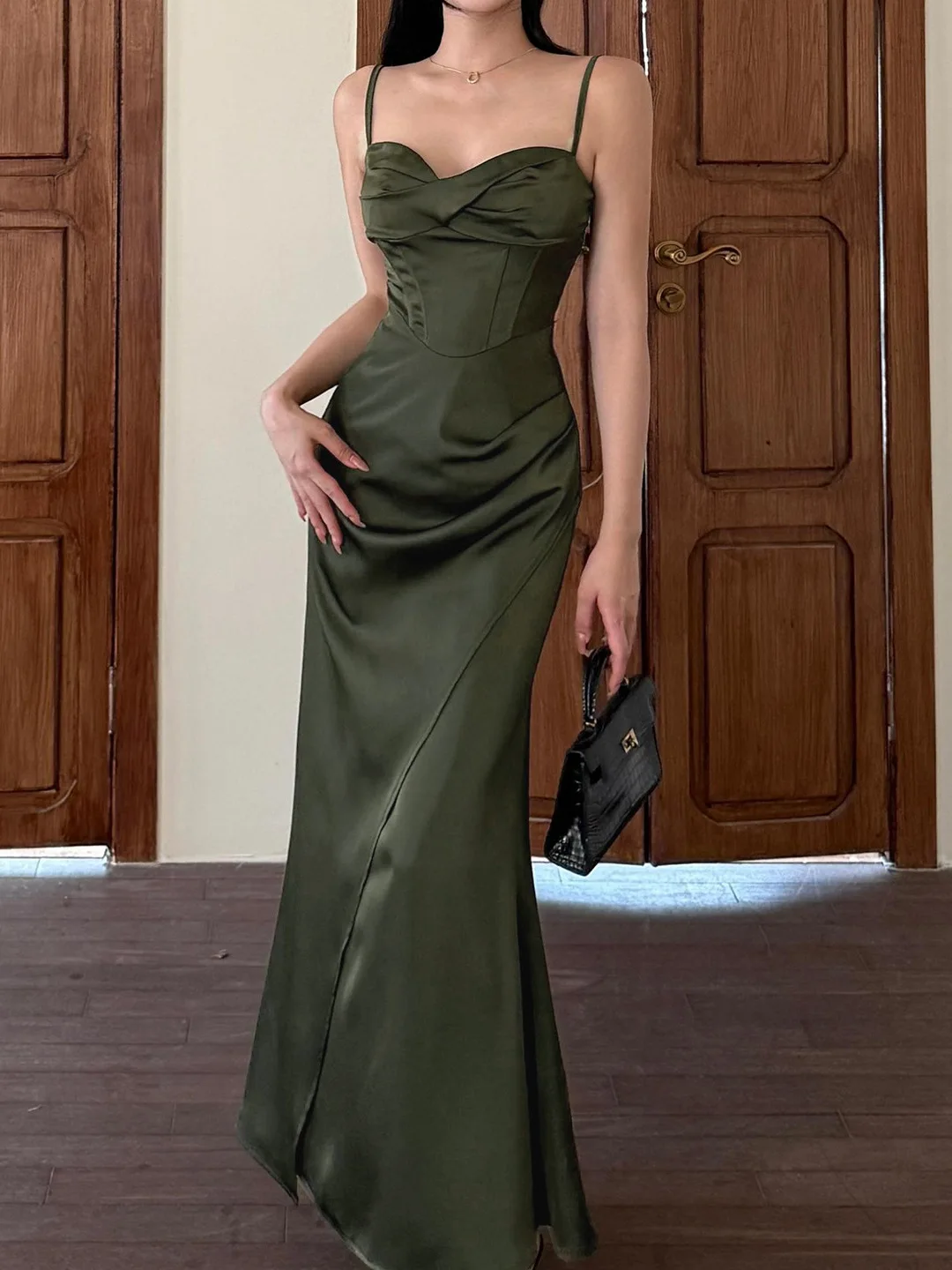 Frauen Sexy Spaghetti Strap Grün Abend Party Prom Club Neue Elegante Backless Split Satin Langes Kleid Paket Hüfte Meerjungfrau Rock