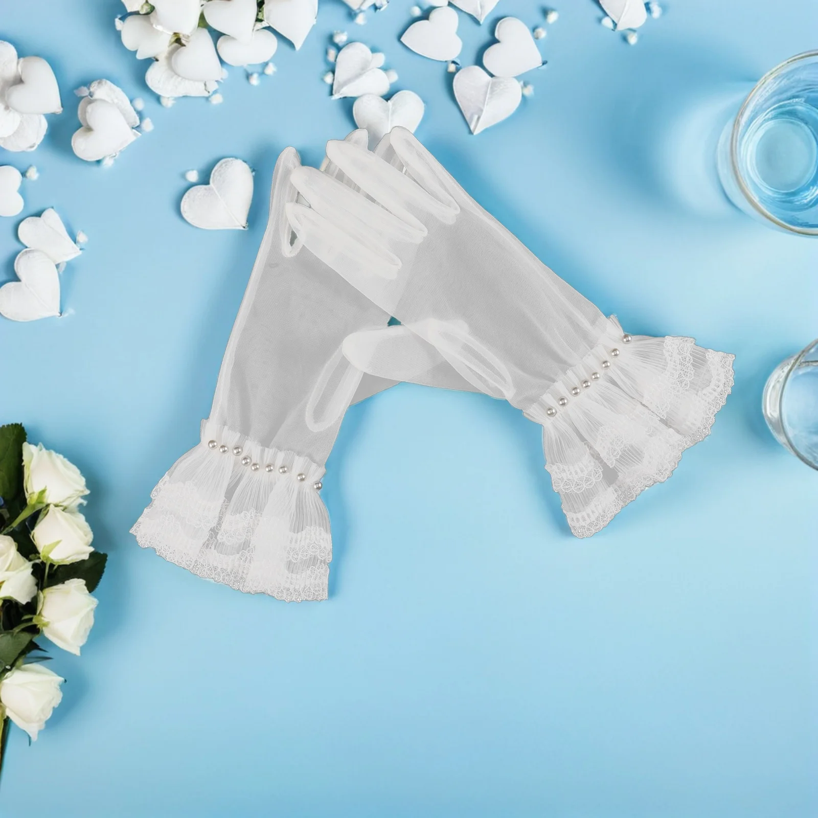 

1Pair White Short Lace Gloves Vintage Charm Masquerade Balls Elegant Dinners Costume Accessories Lace Gloves for Women