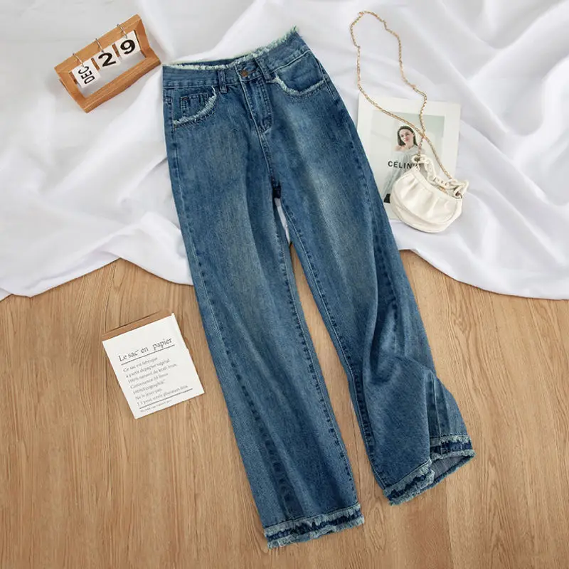 

Джинсы с широкими штанинами и зауженным силуэтом для повседневной носки. Новинка 2025 года: модные нишевые женские прямые брюки.